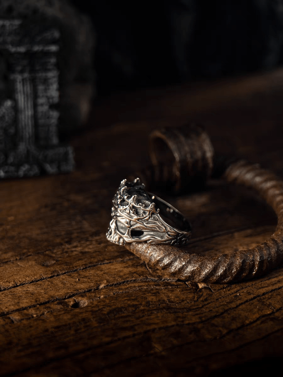 Monarch of The Dead Skull & Crown Ring – Gothic Vintage - Night Works