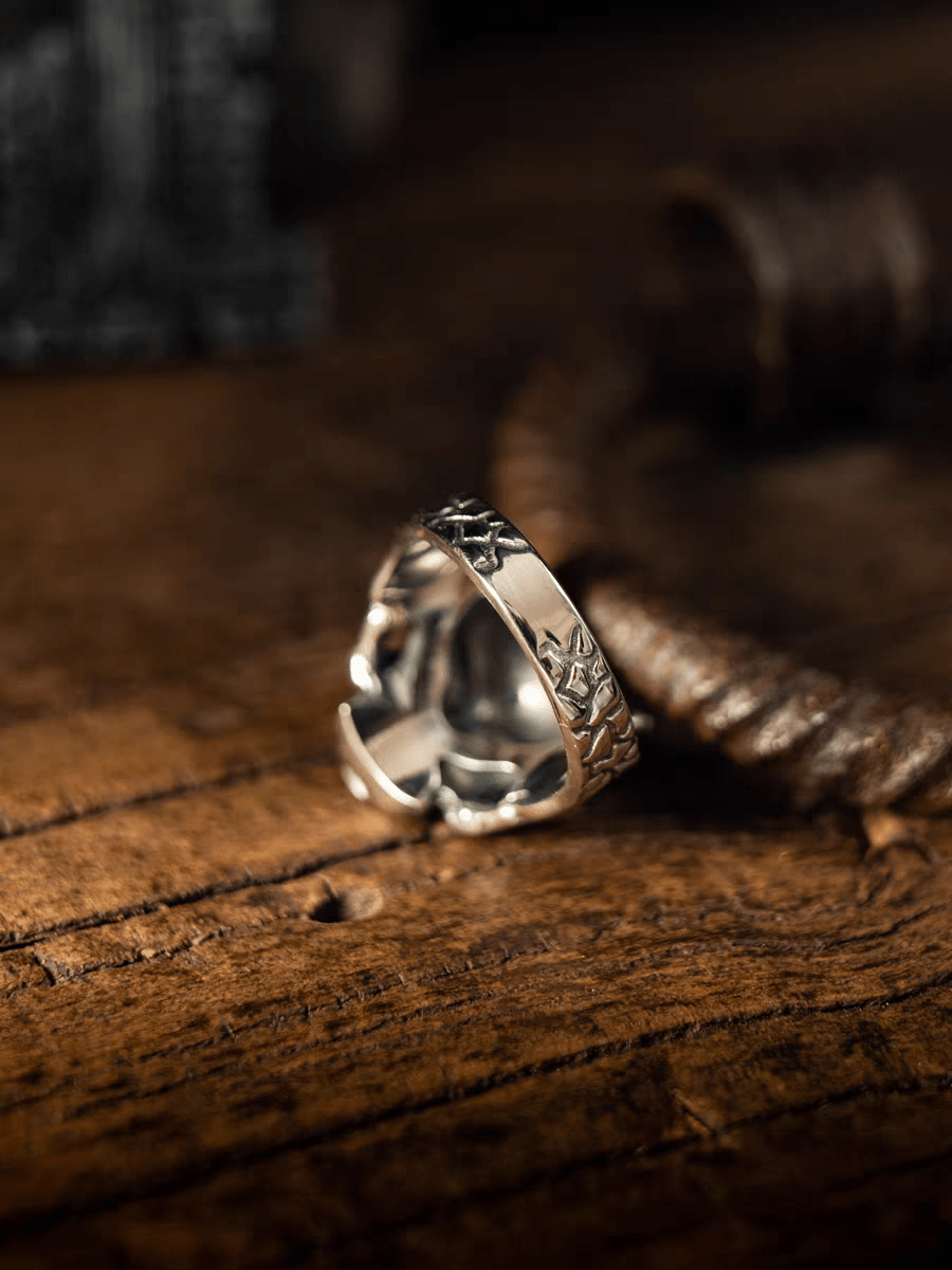 Monarch of The Dead Skull & Crown Ring – Gothic Vintage - Night Works
