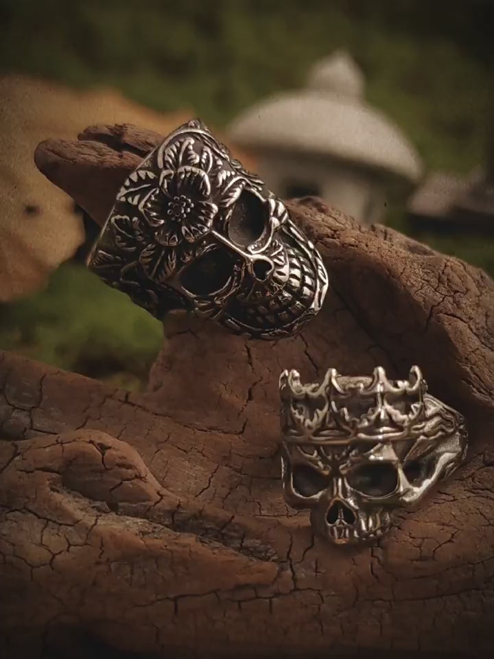Monarch of The Dead Skull & Crown Ring