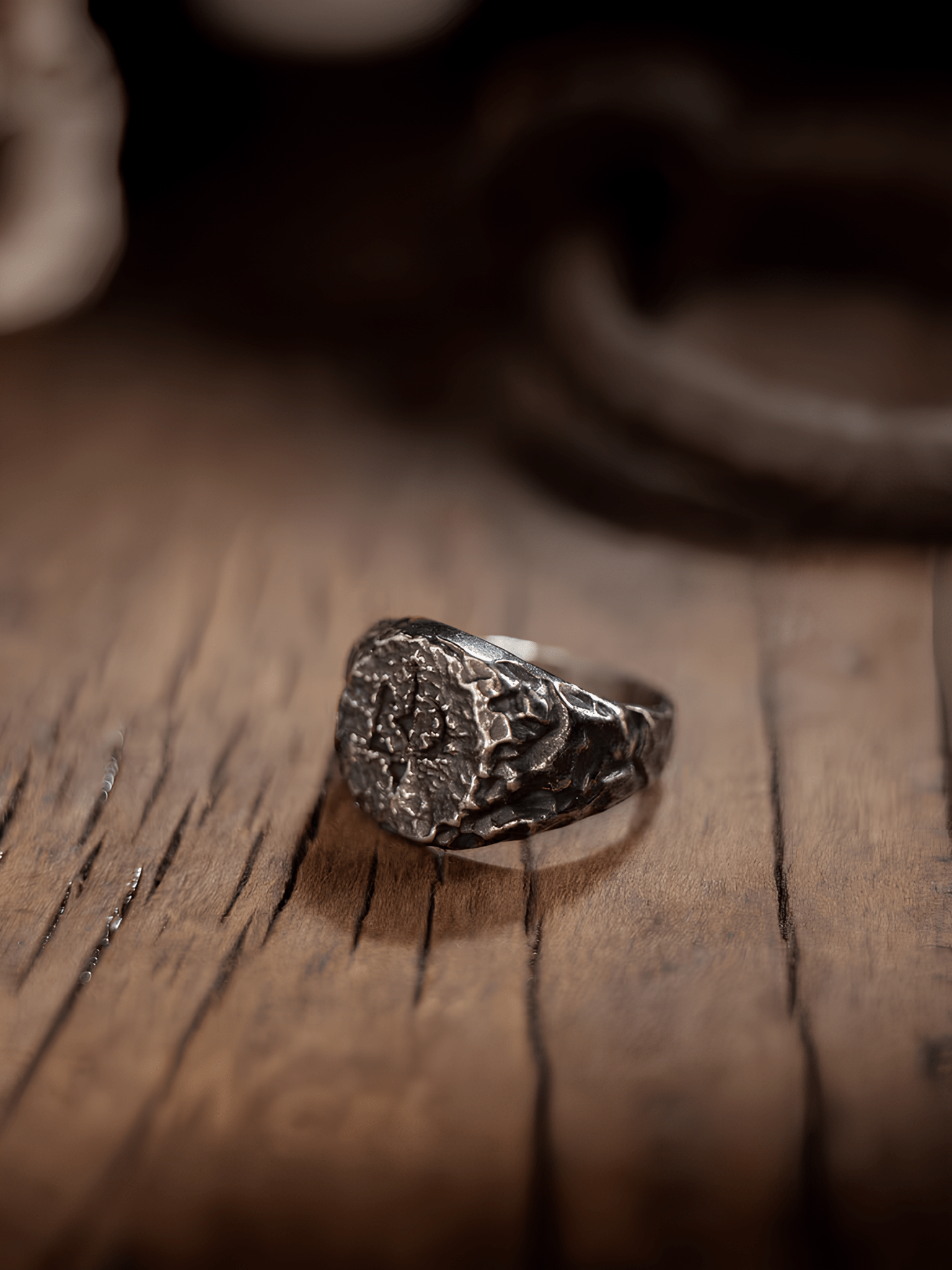 The Seal of Sauron Ring – Vintage Hammered Stainless Steel Signet - Night Works
