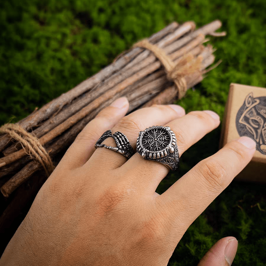 Vegvísir Viking Compass Ring – Norse Protection Talisman - Night Works