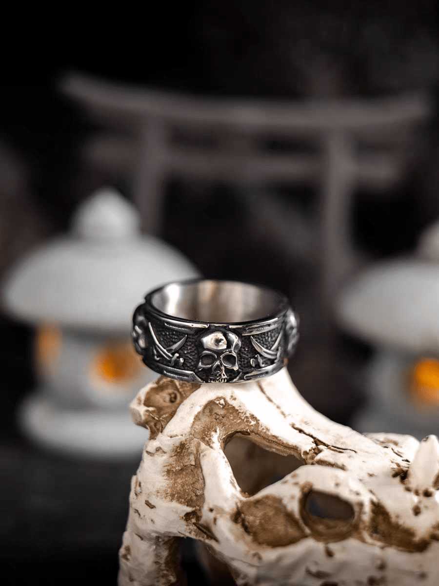 Jolly Roger Skull Ring – Pirate Flag Stainless Steel Ring - Night Works
