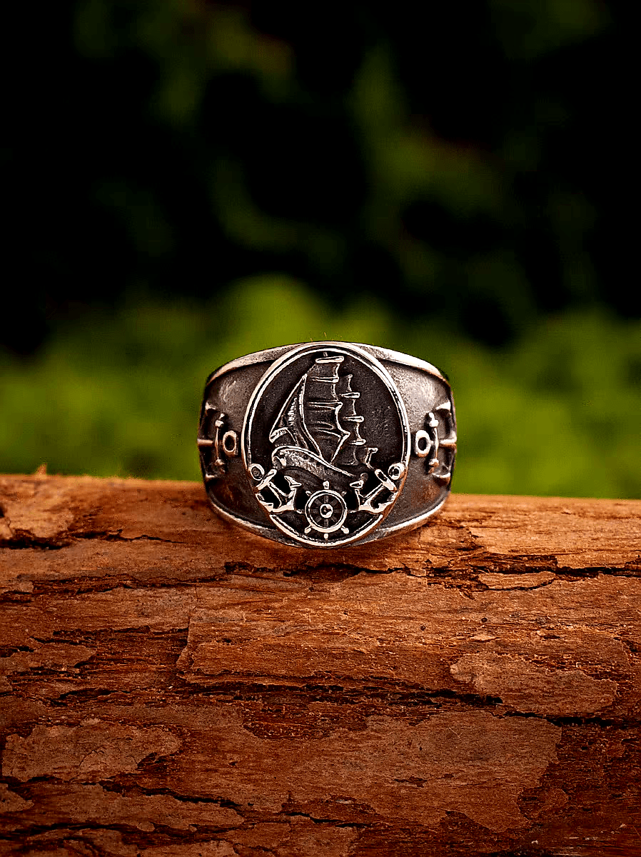 Langskip Viking Ship Ring – Nordic Pirate Wide Stainless Steel Signet Ring for Men - Night Works