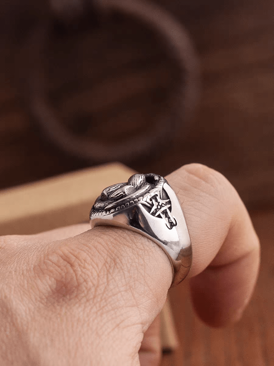 Nordic War Horn Signet Ring – Triple Horn of Odin Viking Stainless Steel Ring - Night Works