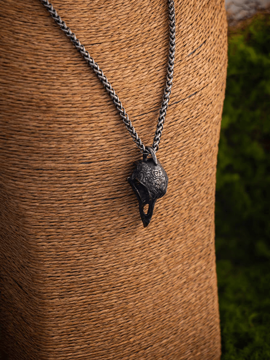 Pray for Victory Nordic Viking Raven Skull Retro Pendant Necklace - Night Works