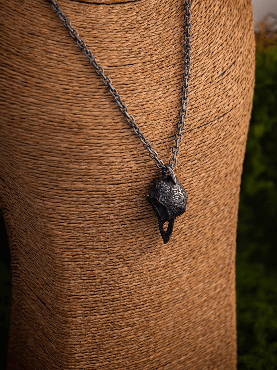 Pray for Victory Nordic Viking Raven Skull Retro Pendant Necklace - Night Works