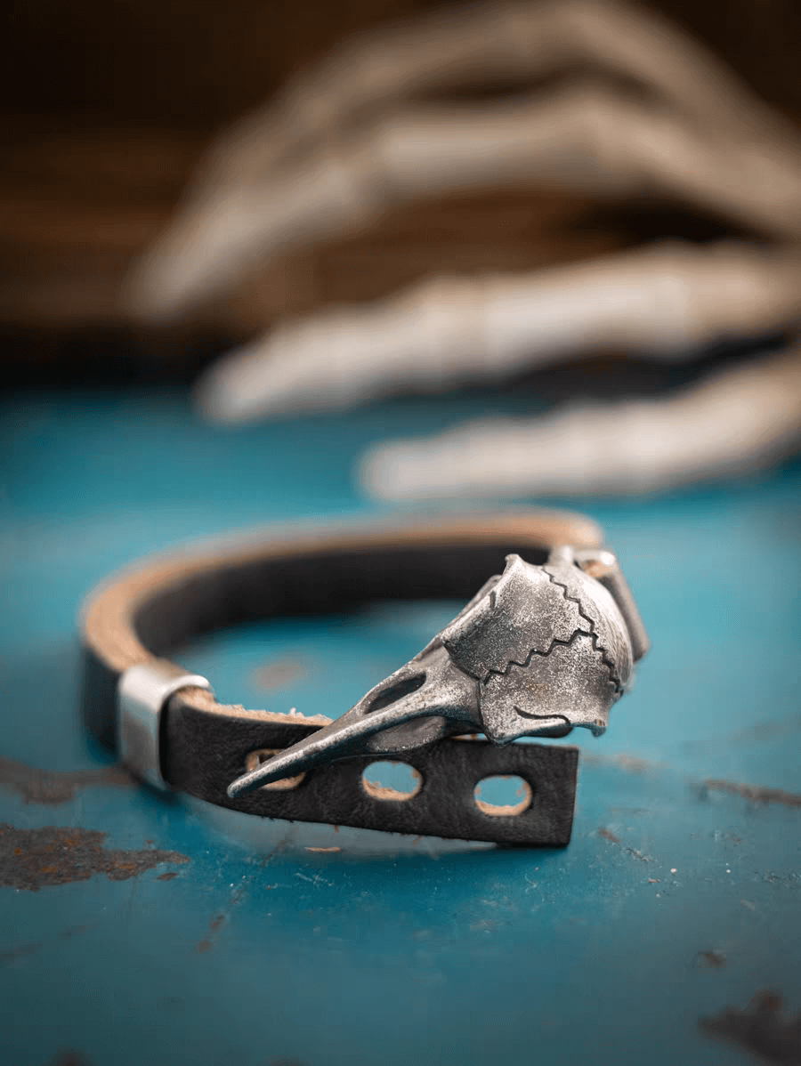 Raven Skull Leather Bracelet – Viking Norse Symbolic Jewelry - Night Works