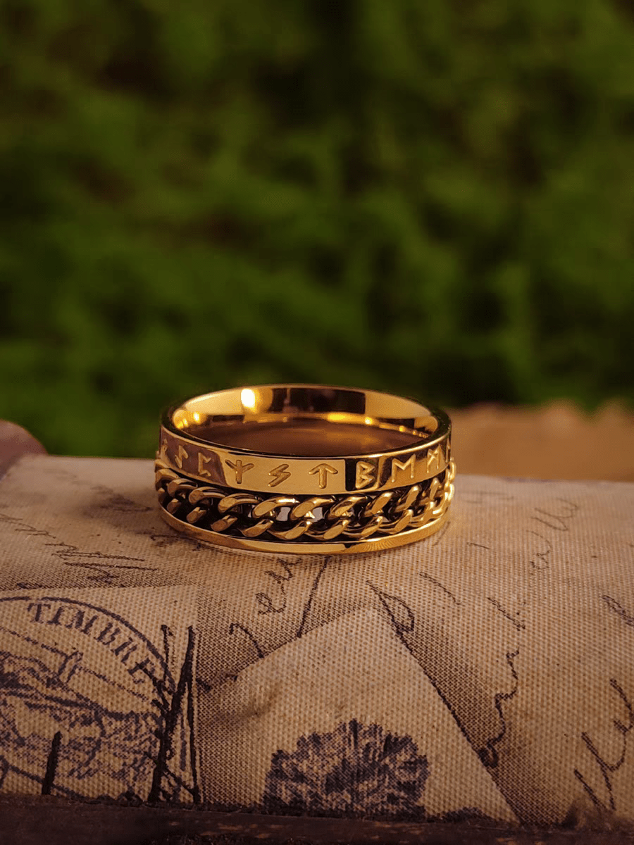 Rumor – European Renaissance Vintage Gold Small Square Ring - Night Works