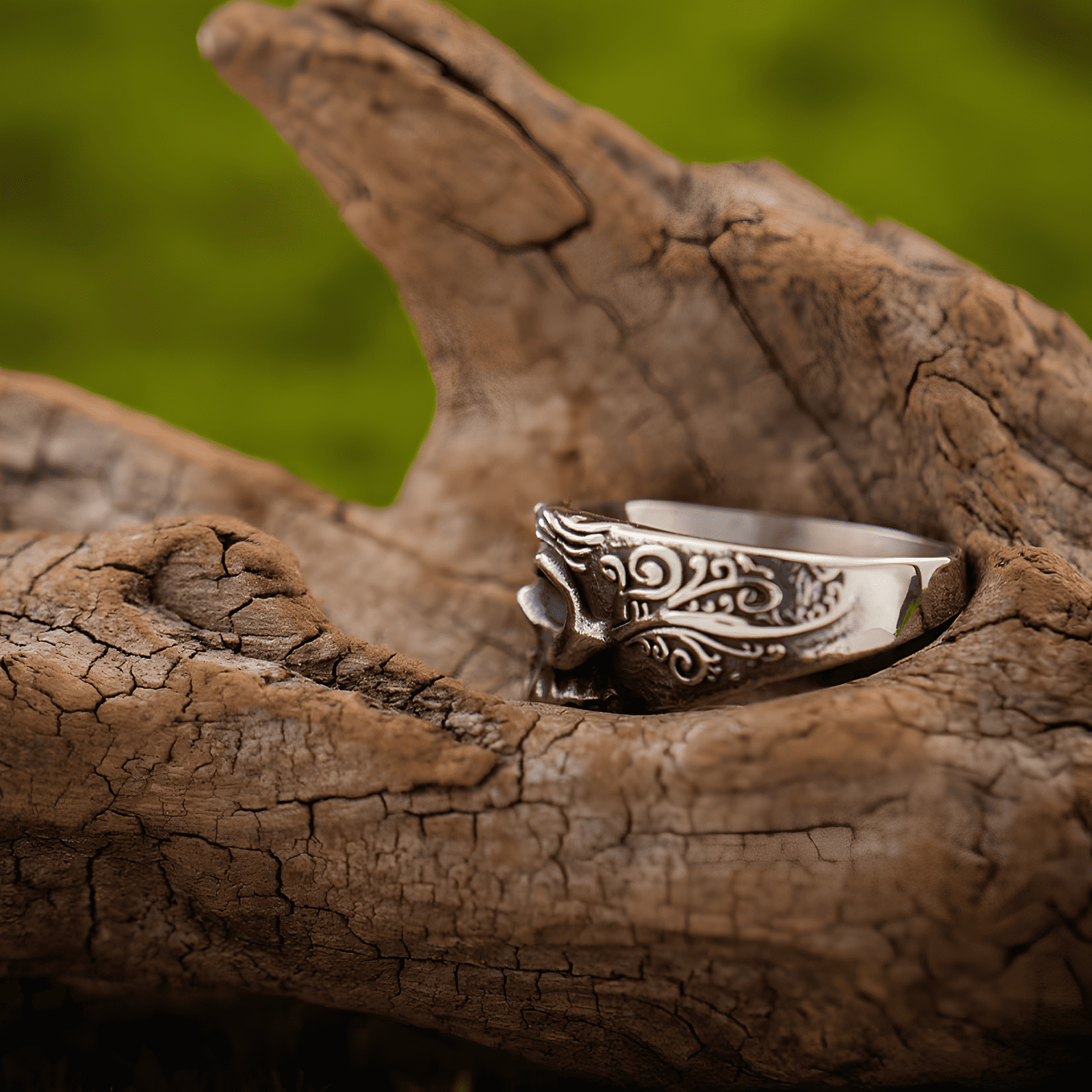 Santa Muerte – Holy Death Skull Ring - Night Works