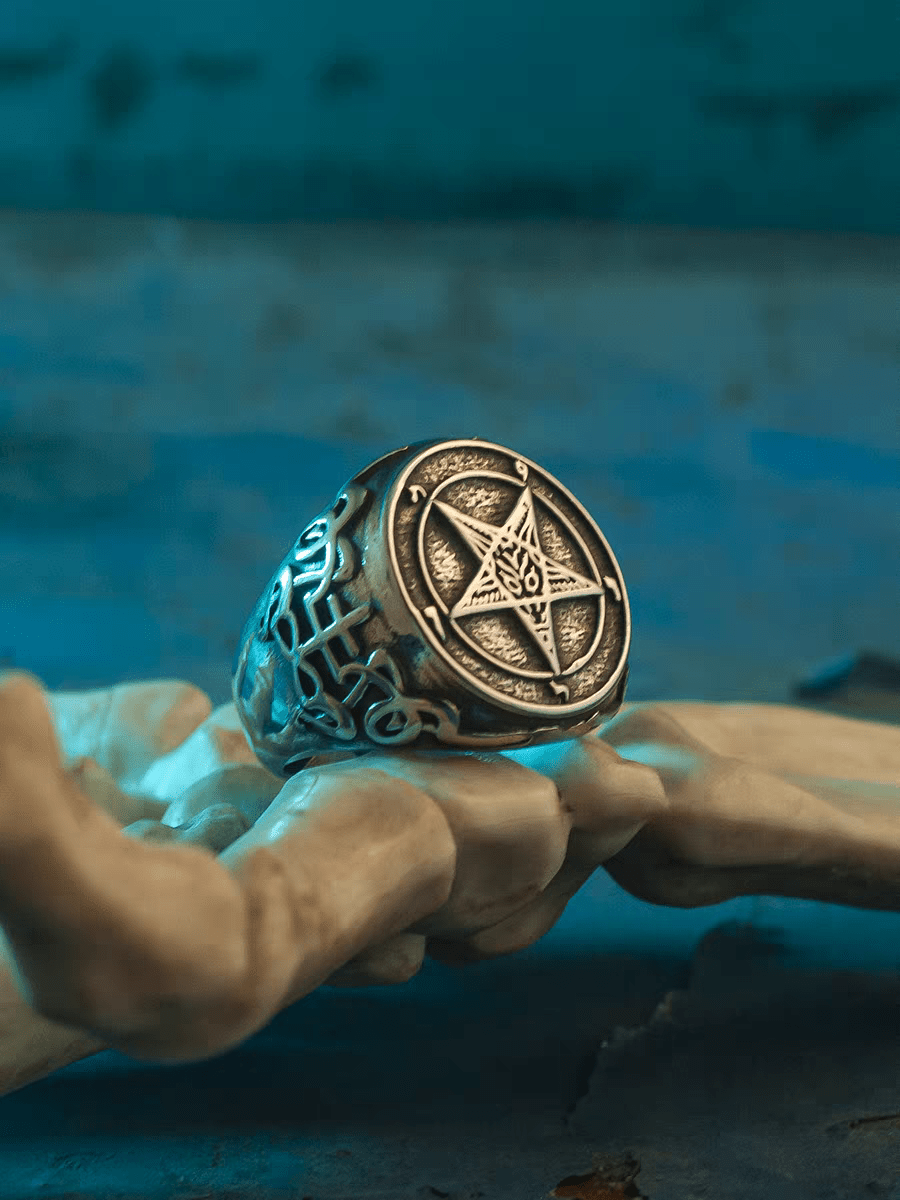 Satan’s Call Inverted Pentagram Ring – Gothic Stainless Steel Seal Ring - Night Works
