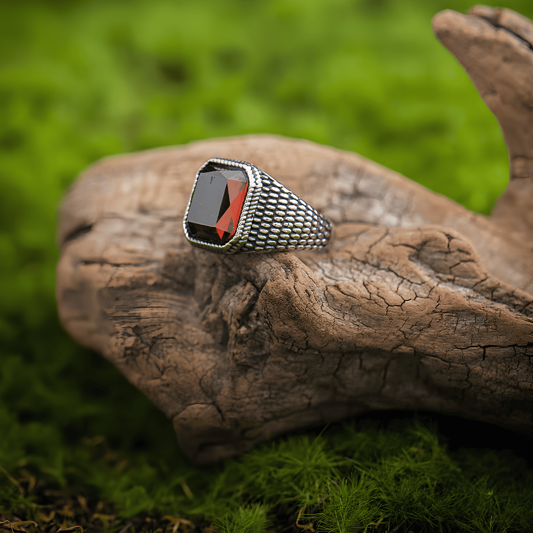 Scarlet & Black Stone Gothic Vintage Titanium Steel Ring - Night Works