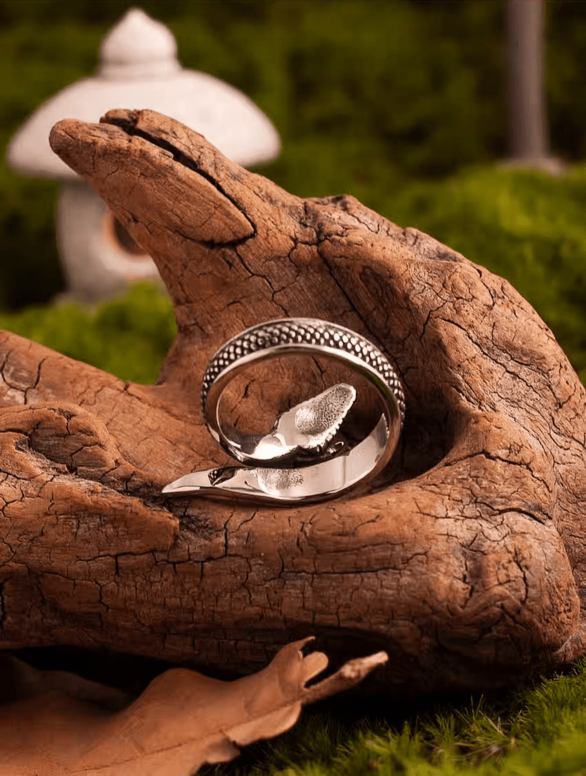 Snake Ring – Gothic Titanium Steel Serpent Band with Scales - Night Works