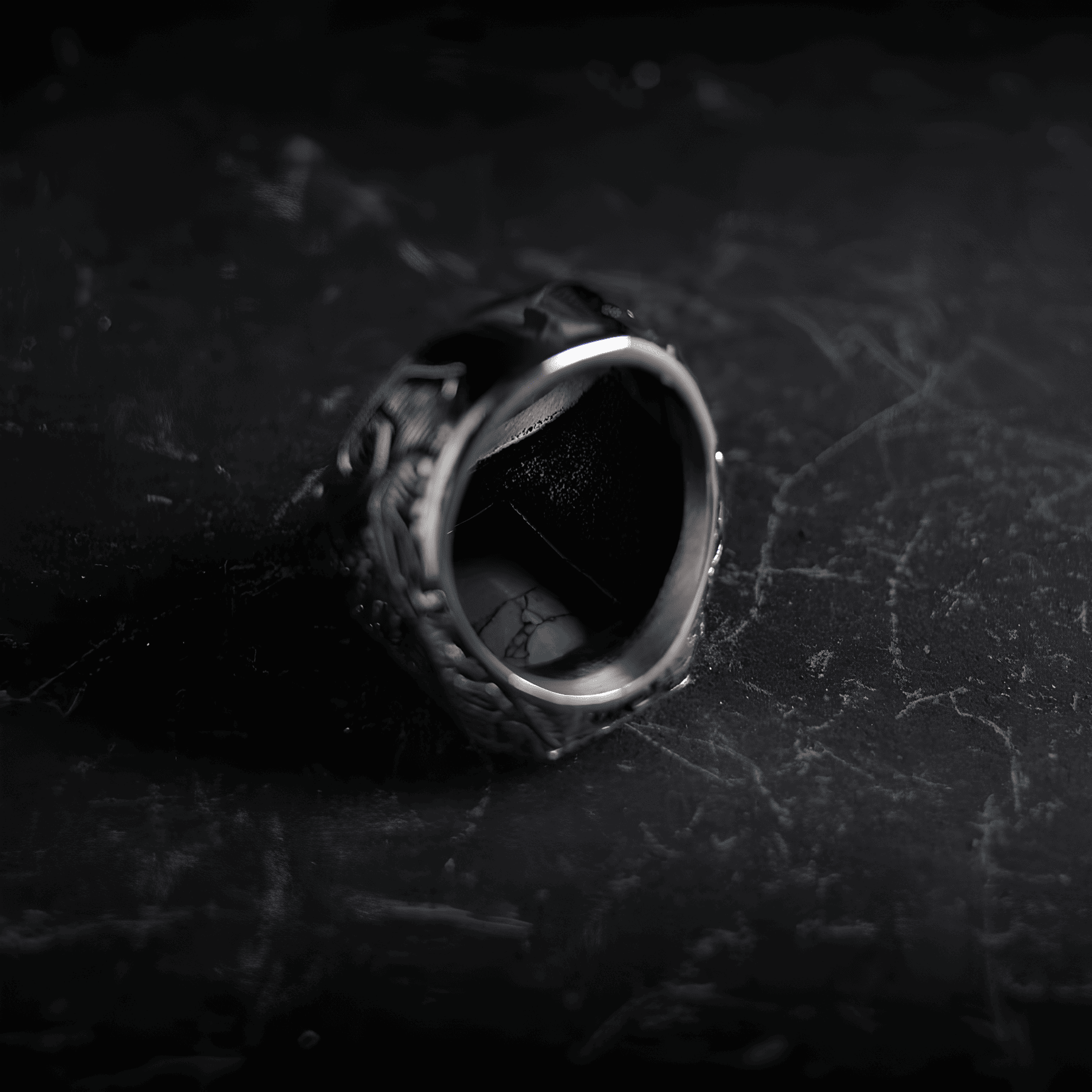 Sultan Mehmed II Ring – Medieval Turkish Vintage Carved Green Stone - Night Works