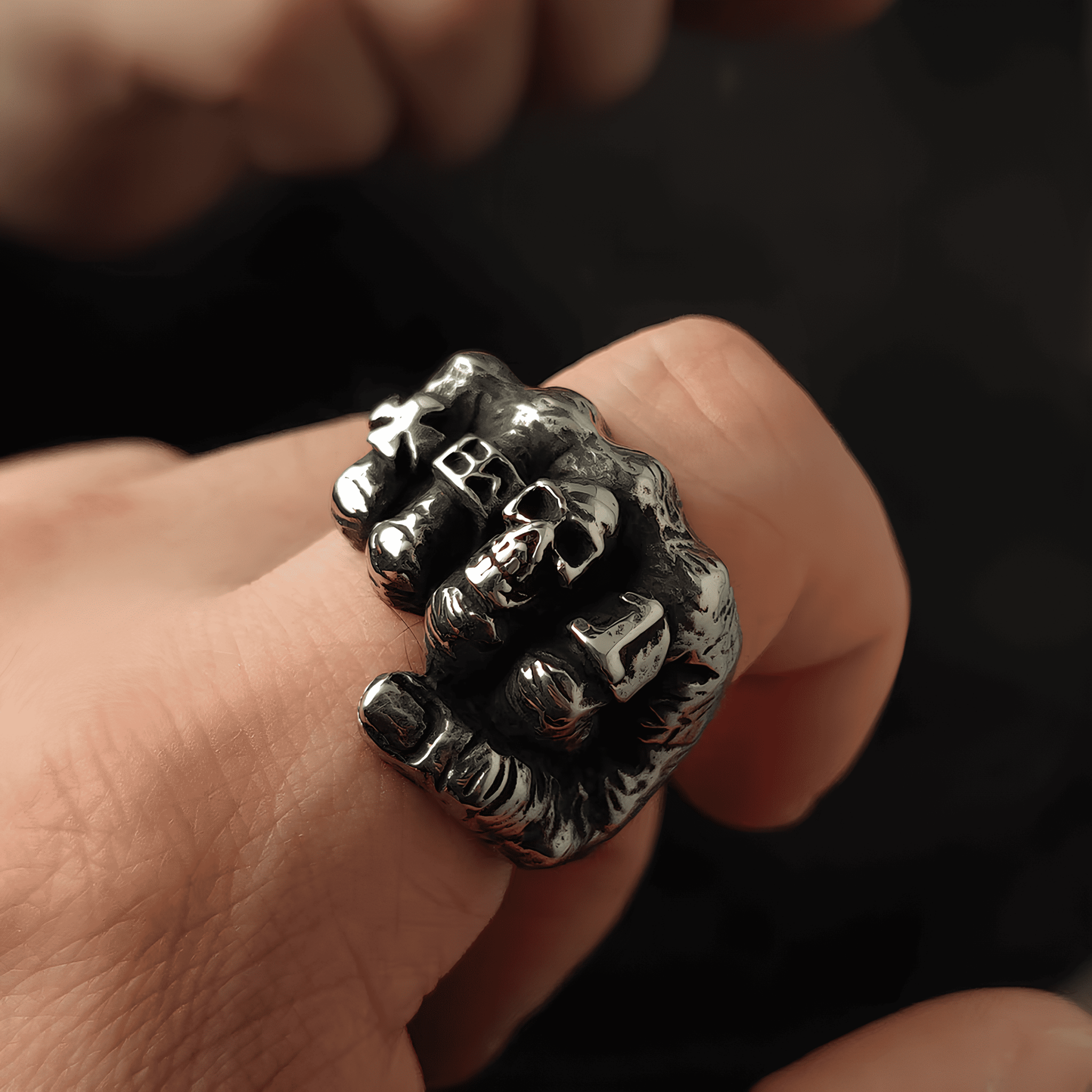 Titanium Steel Knuckle Skull Ring - American Retro Street Style - Night Works