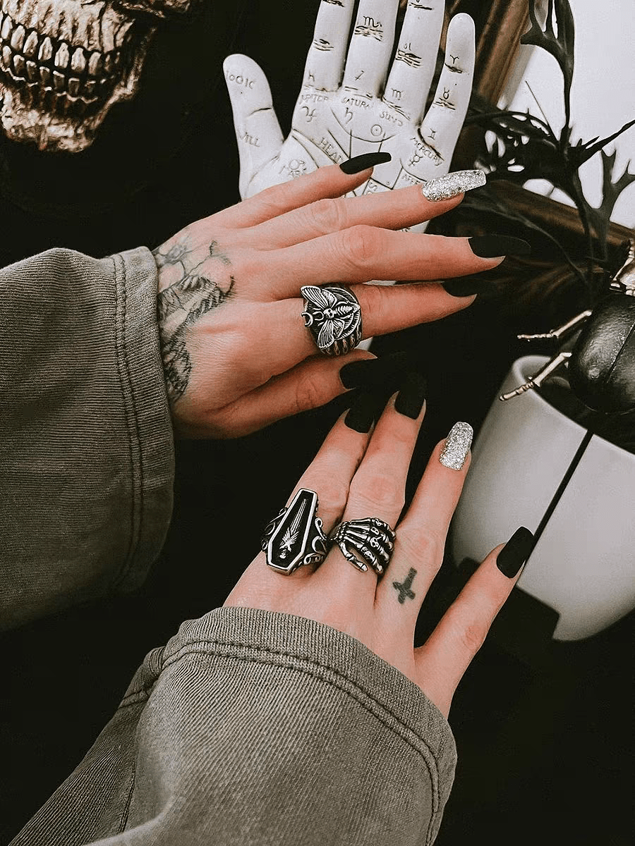 Vampire Coffin Ring – Gothic Coffin Stone Ring - Night Works